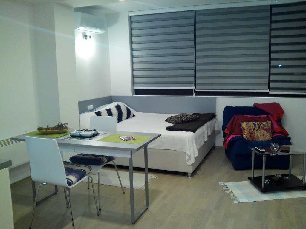 Dea'S Studio Apartment Sarajevo Phòng bức ảnh